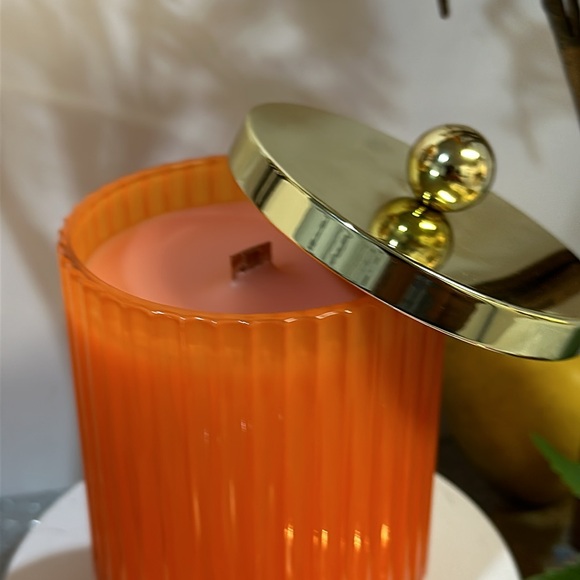 FRUIT JUICES & MUSK, SCENT UNLEASHED LLC, HAND POURED SCENTED CANDLES - Picture 7 of 8